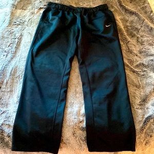 Nike therma-fit black sweatpants